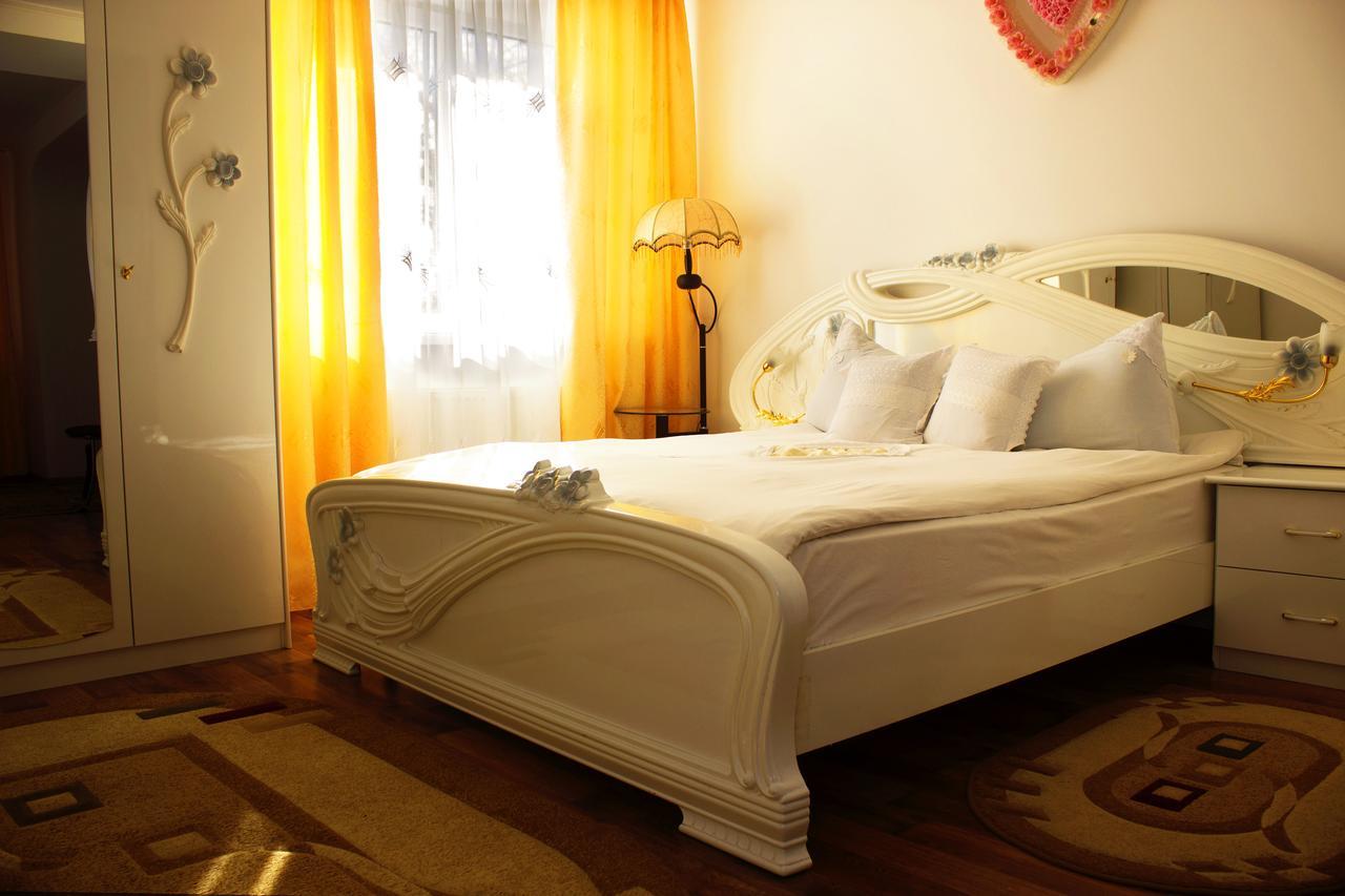 Hotel Confort Drochia Экстерьер фото